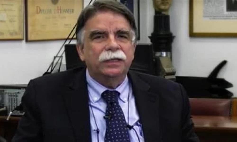 Βατόπουλος: Πιο μεταδοτικές, λιγότερο παθογόνες οι μεταλλάξεις